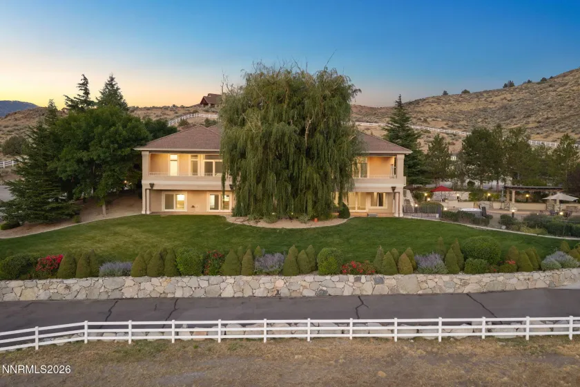 1180 Paddock, Reno, Nevada 89521, 5 Bedrooms Bedrooms, ,6 BathroomsBathrooms,Residential,Residential,Paddock,0,260010196