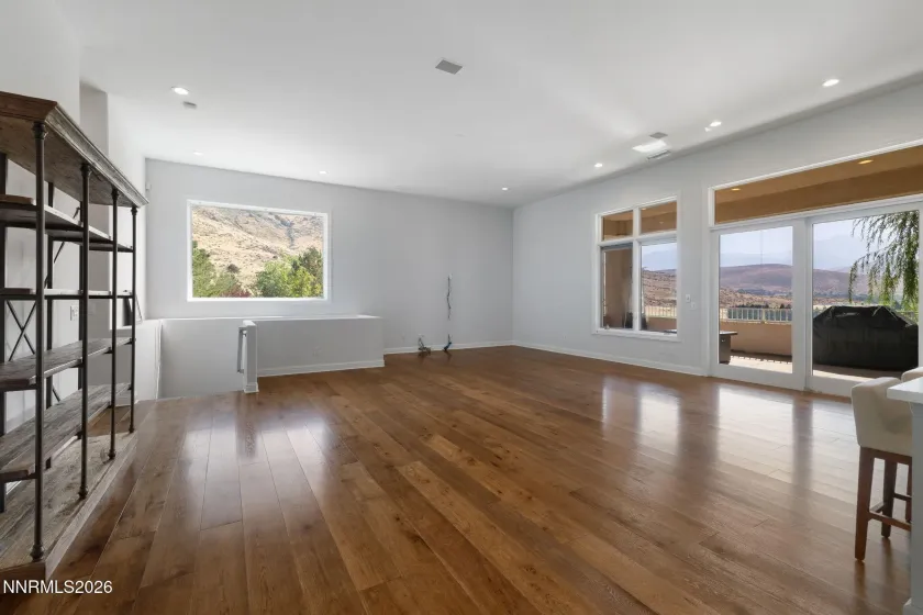 1180 Paddock, Reno, Nevada 89521, 5 Bedrooms Bedrooms, ,6 BathroomsBathrooms,Residential,Residential,Paddock,0,260010196
