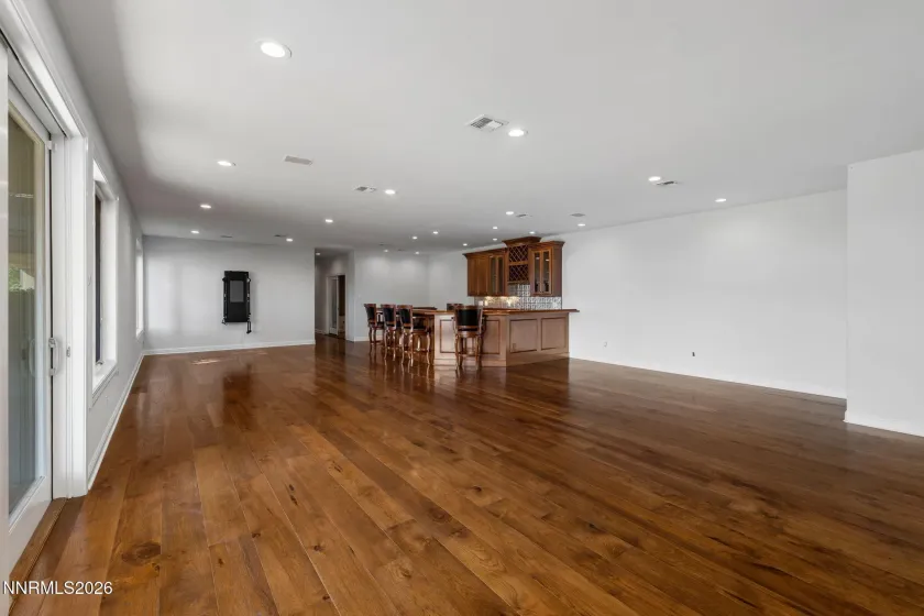 1180 Paddock, Reno, Nevada 89521, 5 Bedrooms Bedrooms, ,6 BathroomsBathrooms,Residential,Residential,Paddock,0,260010196