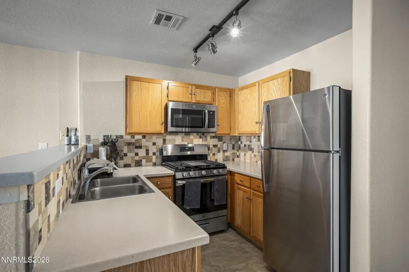 5635 El Paseo, Sparks, Nevada 89436, 2 Bedrooms Bedrooms, ,3 BathroomsBathrooms,Residential,Residential,El Paseo,0,260010197