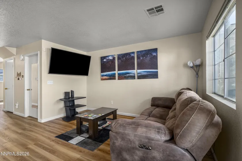 5635 El Paseo, Sparks, Nevada 89436, 2 Bedrooms Bedrooms, ,3 BathroomsBathrooms,Residential,Residential,El Paseo,0,260010197