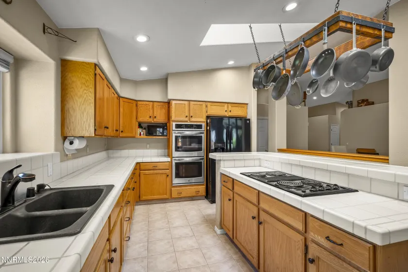 4445 Black Diamond, Sparks, Nevada 89436, 4 Bedrooms Bedrooms, ,2 BathroomsBathrooms,Residential,Residential,Black Diamond,0,260010203
