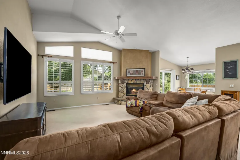 4445 Black Diamond, Sparks, Nevada 89436, 4 Bedrooms Bedrooms, ,2 BathroomsBathrooms,Residential,Residential,Black Diamond,0,260010203