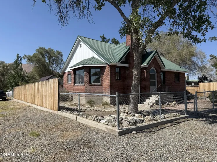 305 4th, Winnemucca, Nevada 89445, 3 Bedrooms Bedrooms, ,2 BathroomsBathrooms,Residential,Residential,4th,0,260010206