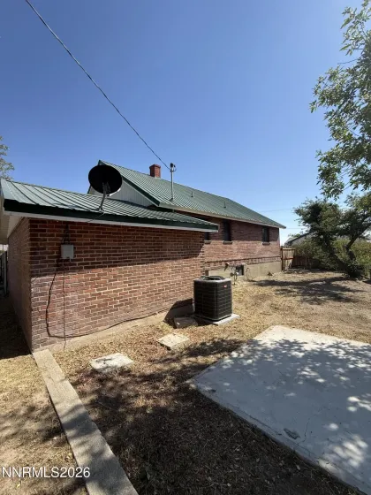 305 4th, Winnemucca, Nevada 89445, 3 Bedrooms Bedrooms, ,2 BathroomsBathrooms,Residential,Residential,4th,0,260010206