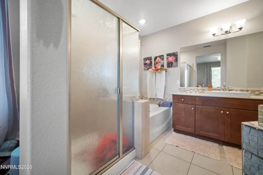 1135 Silver Coyote, Sparks, Nevada 89436, 3 Bedrooms Bedrooms, ,2 BathroomsBathrooms,Residential,Residential,Silver Coyote,0,260010210