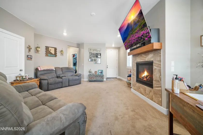 1135 Silver Coyote, Sparks, Nevada 89436, 3 Bedrooms Bedrooms, ,2 BathroomsBathrooms,Residential,Residential,Silver Coyote,0,260010210