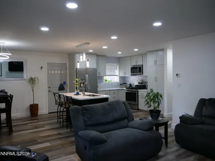 1380 Jerry, Carson City, Nevada 89701, 3 Bedrooms Bedrooms, ,2 BathroomsBathrooms,Residential,Residential,Jerry,0,260010218