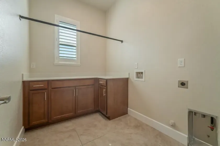 1219 Crawford Creek, Reno, Nevada 89521, 5 Bedrooms Bedrooms, ,4 BathroomsBathrooms,Residential,Residential,Crawford Creek,0,260010220