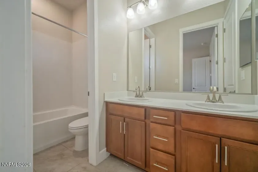 1219 Crawford Creek, Reno, Nevada 89521, 5 Bedrooms Bedrooms, ,4 BathroomsBathrooms,Residential,Residential,Crawford Creek,0,260010220