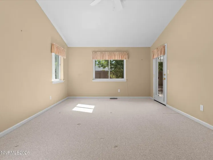1355 Guiness, Gardnerville, Nevada 89410, 3 Bedrooms Bedrooms, ,2 BathroomsBathrooms,Residential,Residential,Guiness,0,260010225