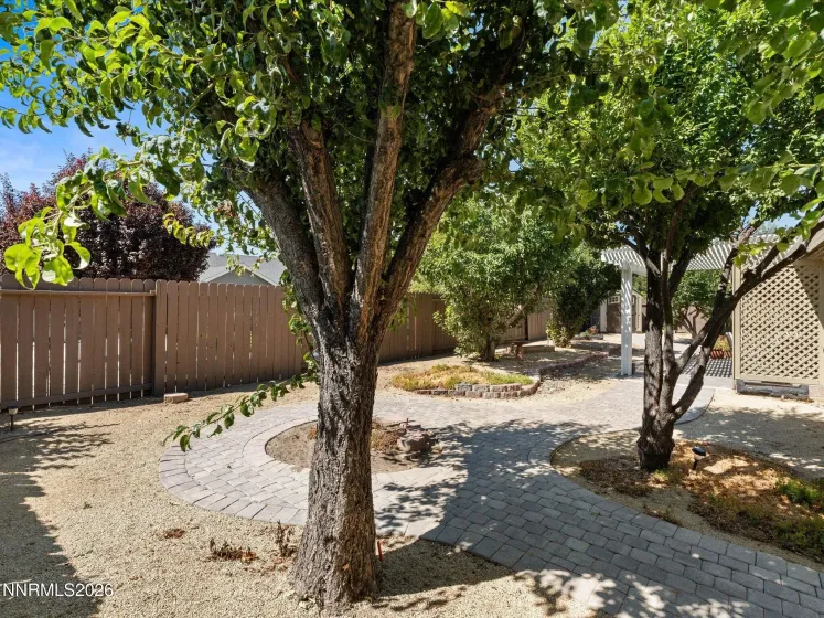 1355 Guiness, Gardnerville, Nevada 89410, 3 Bedrooms Bedrooms, ,2 BathroomsBathrooms,Residential,Residential,Guiness,0,260010225