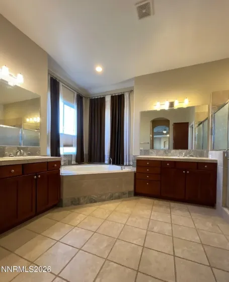 2810 Halo, Sparks, Nevada 89436, 5 Bedrooms Bedrooms, ,4 BathroomsBathrooms,Residential Lease,Manufactured,Halo,0,260010236