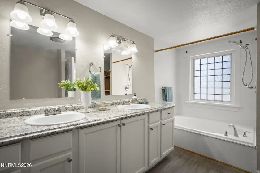 4075 Bobolink, Reno, Nevada 89508, 3 Bedrooms Bedrooms, ,2 BathroomsBathrooms,Residential,Residential,Bobolink,0,260010239