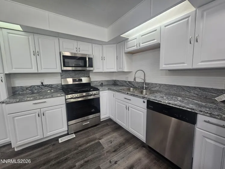 3715 Amber, Silver Springs, Nevada 89429, 3 Bedrooms Bedrooms, ,2 BathroomsBathrooms,Residential,Residential,Amber,0,260010240