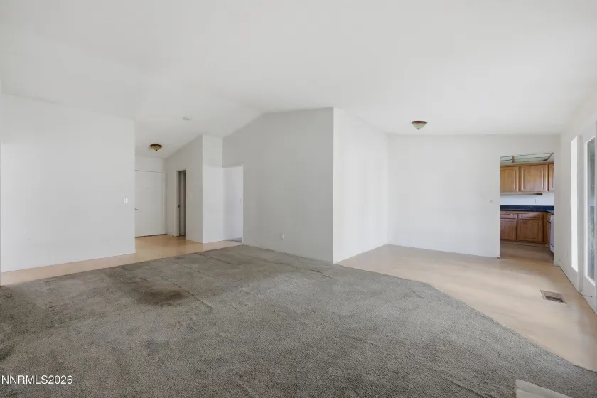 3033 Springland, Sparks, Nevada 89434, 3 Bedrooms Bedrooms, ,2 BathroomsBathrooms,Residential,Residential,Springland,0,260008776