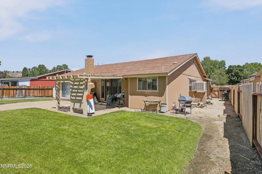 3033 Springland, Sparks, Nevada 89434, 3 Bedrooms Bedrooms, ,2 BathroomsBathrooms,Residential,Residential,Springland,0,260008776