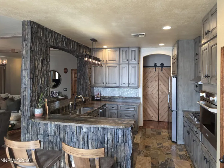10636 Vista Bonita, Reno, Nevada 89521, 3 Bedrooms Bedrooms, ,2 BathroomsBathrooms,Residential,Residential,Vista Bonita,0,260010242