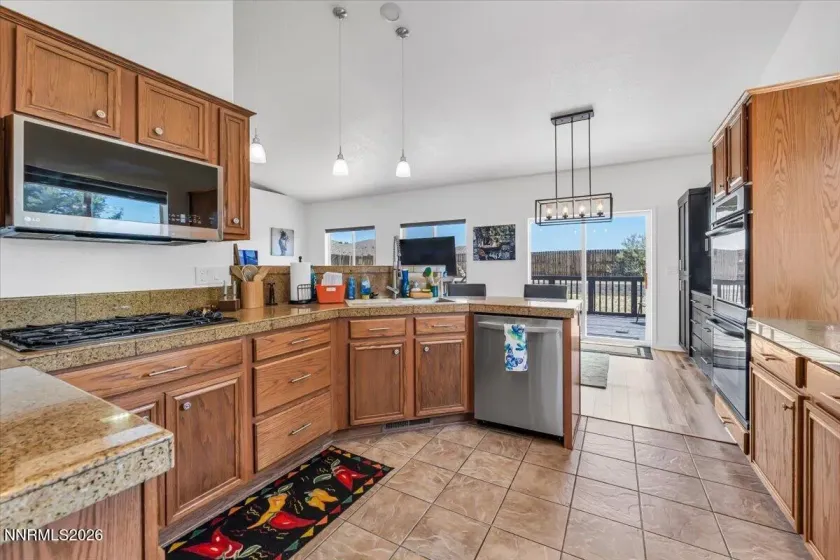 21009 Nine Mile, Reno, Nevada 89508, 4 Bedrooms Bedrooms, ,2 BathroomsBathrooms,Residential,Residential,Nine Mile,0,260010245