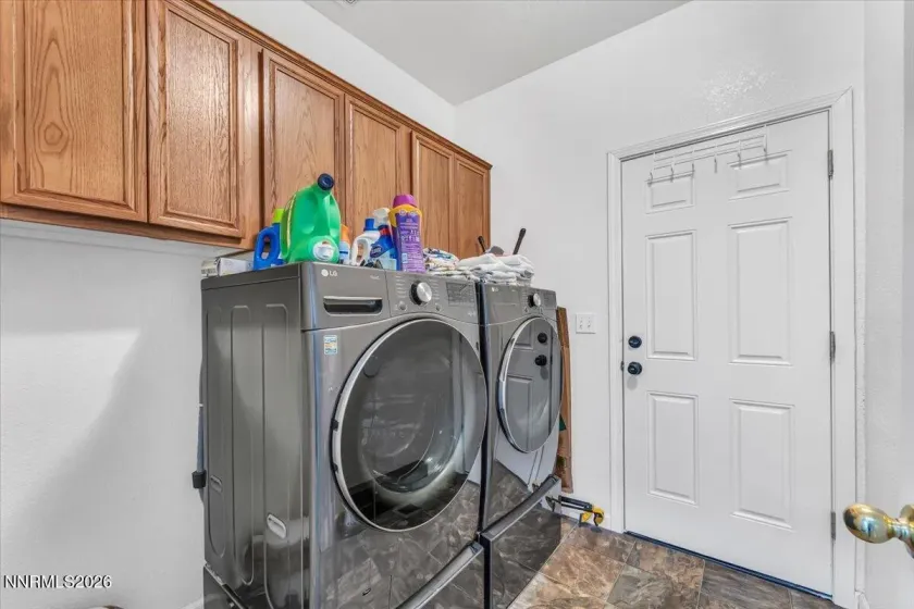 21009 Nine Mile, Reno, Nevada 89508, 4 Bedrooms Bedrooms, ,2 BathroomsBathrooms,Residential,Residential,Nine Mile,0,260010245