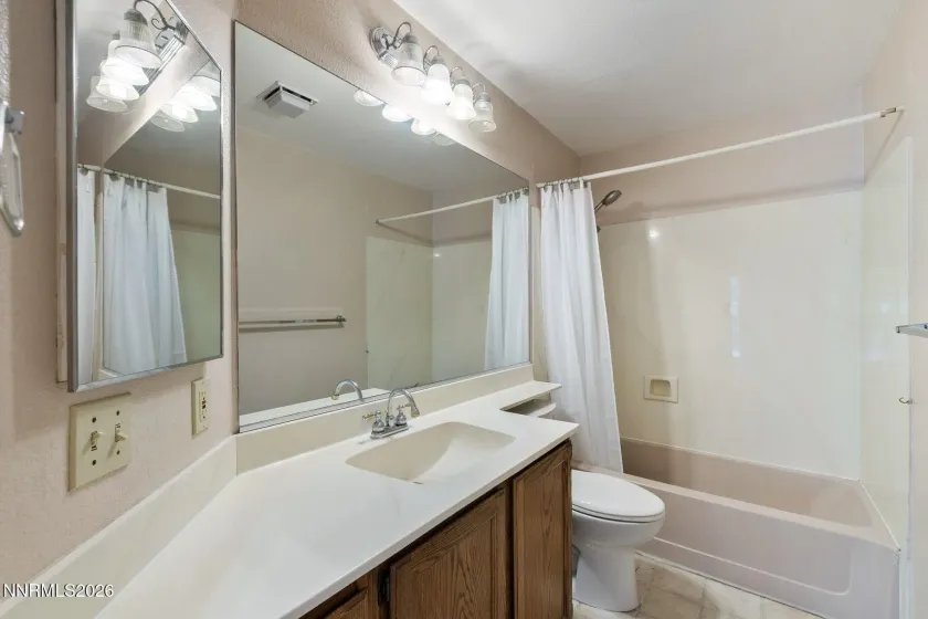 5120 Greystone, Reno, Nevada 89523, 3 Bedrooms Bedrooms, ,2 BathroomsBathrooms,Residential,Residential,Greystone,0,260010247