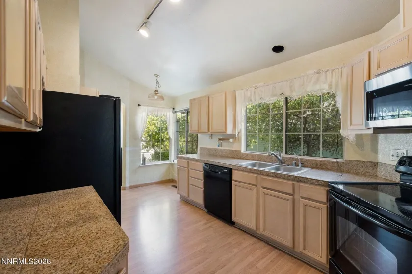 5120 Greystone, Reno, Nevada 89523, 3 Bedrooms Bedrooms, ,2 BathroomsBathrooms,Residential,Residential,Greystone,0,260010247