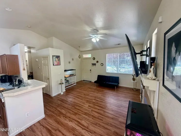 6146 Black Gypsum, Sparks, Nevada 89436, 3 Bedrooms Bedrooms, ,2 BathroomsBathrooms,Residential,Residential,Black Gypsum,0,260010252