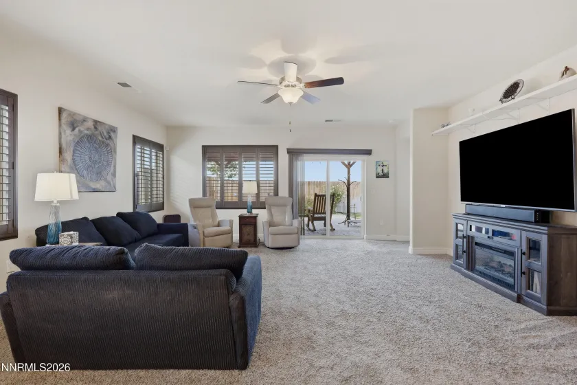 192 Walnut, Fernley, Nevada 89408, 4 Bedrooms Bedrooms, ,3 BathroomsBathrooms,Residential,Residential,Walnut,0,260010256