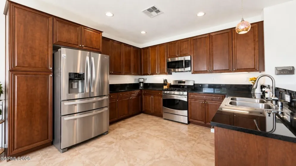 2235 Quailwood, Reno, Nevada 89521, 4 Bedrooms Bedrooms, ,2 BathroomsBathrooms,Residential,Residential,Quailwood,0,260010257
