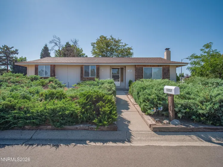 1257 Monarch, Gardnerville, Nevada 89460, 3 Bedrooms Bedrooms, ,2 BathroomsBathrooms,Residential,Residential,Monarch,0,260010258