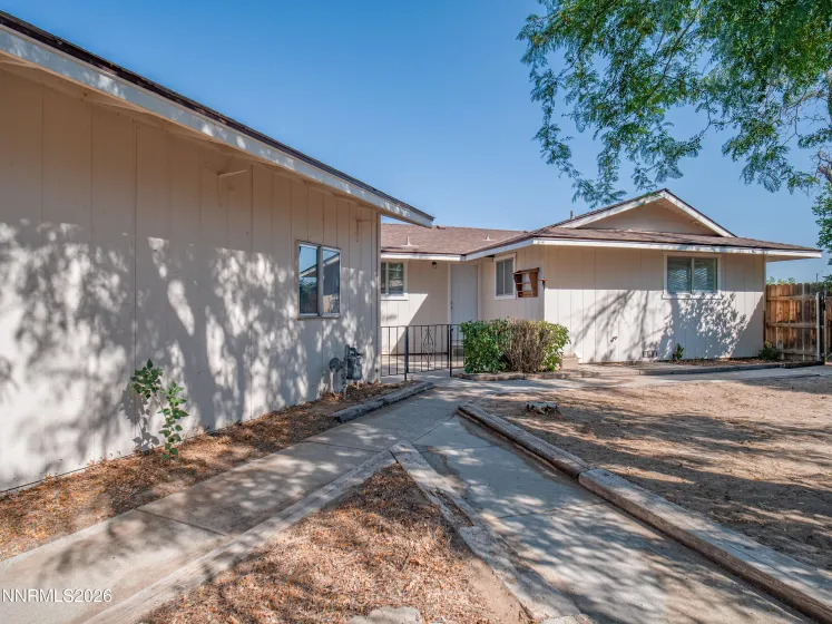 1257 Monarch, Gardnerville, Nevada 89460, 3 Bedrooms Bedrooms, ,2 BathroomsBathrooms,Residential,Residential,Monarch,0,260010258