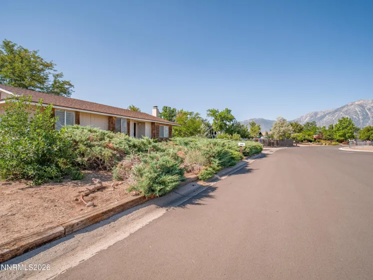 1257 Monarch, Gardnerville, Nevada 89460, 3 Bedrooms Bedrooms, ,2 BathroomsBathrooms,Residential,Residential,Monarch,0,260010258