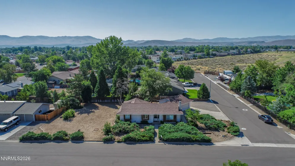 1257 Monarch, Gardnerville, Nevada 89460, 3 Bedrooms Bedrooms, ,2 BathroomsBathrooms,Residential,Residential,Monarch,0,260010258