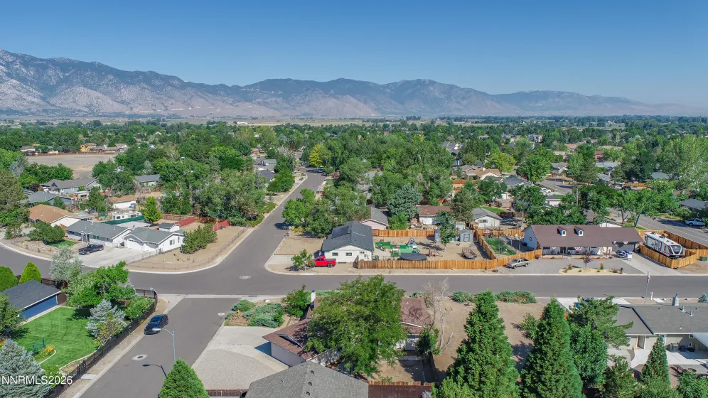 1257 Monarch, Gardnerville, Nevada 89460, 3 Bedrooms Bedrooms, ,2 BathroomsBathrooms,Residential,Residential,Monarch,0,260010258