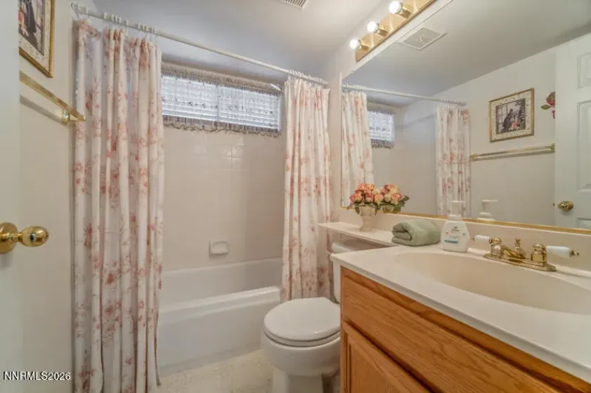 2230 Frisco, Sparks, Nevada 89434, 3 Bedrooms Bedrooms, ,3 BathroomsBathrooms,Residential,Residential,Frisco,0,260010261