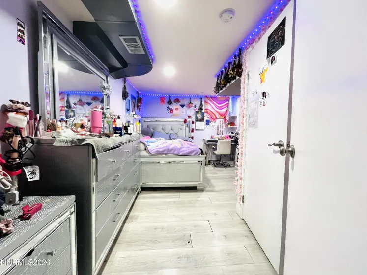 1000 Keystone, Reno, Nevada 89503, 4 Bedrooms Bedrooms, ,3 BathroomsBathrooms,Residential,Residential,Keystone,0,260010263