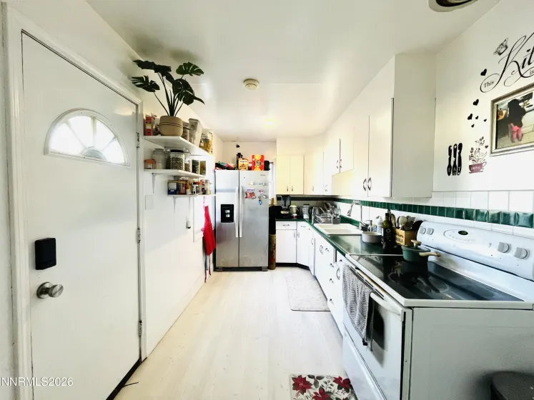 1000 Keystone, Reno, Nevada 89503, 4 Bedrooms Bedrooms, ,3 BathroomsBathrooms,Residential,Residential,Keystone,0,260010263