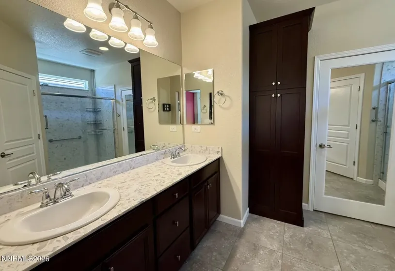 1095 Tazewell, Reno, Nevada 89523, 3 Bedrooms Bedrooms, ,2 BathroomsBathrooms,Residential,Residential,Tazewell,0,260010267