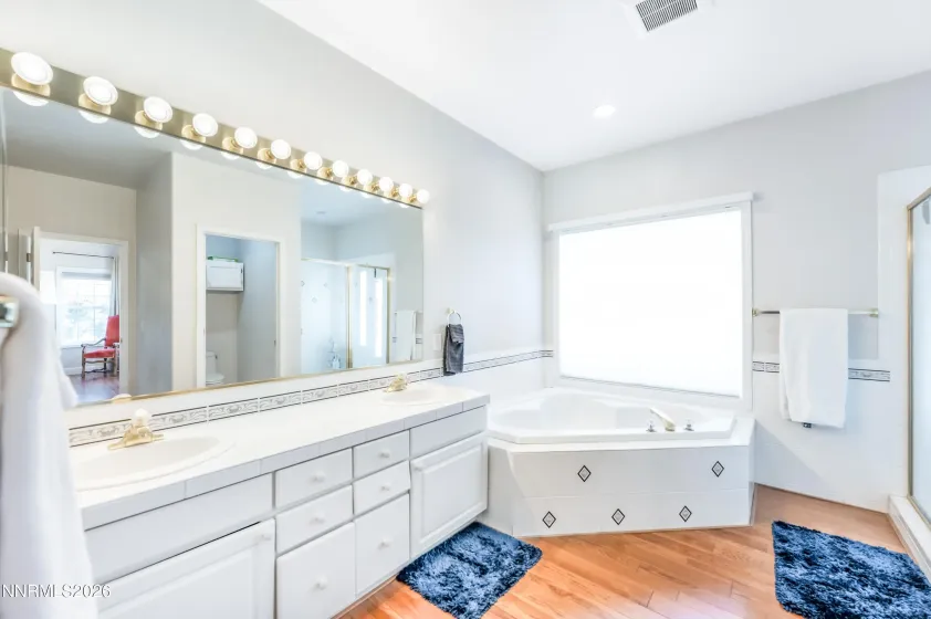 12500 Fieldcreek, Reno, Nevada 89511, 4 Bedrooms Bedrooms, ,5 BathroomsBathrooms,Residential,Residential,Fieldcreek,0,260010276