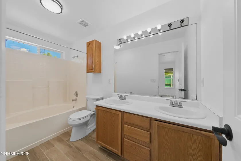 95 Cercle De La Cerese, Sparks, Nevada 89434, 3 Bedrooms Bedrooms, ,2 BathroomsBathrooms,Residential,Residential,Cercle De La Cerese,0,260010279