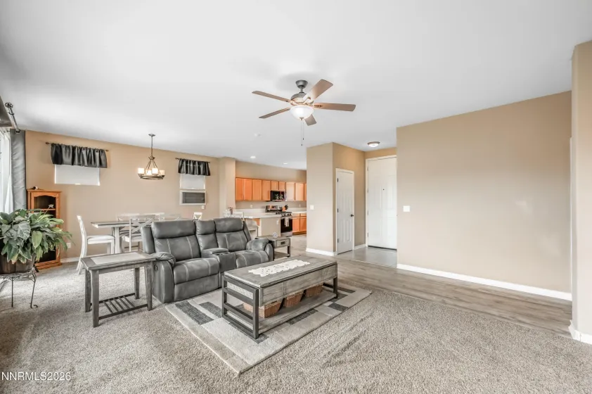 22 Kaweah, Sparks, Nevada 89436, 3 Bedrooms Bedrooms, ,2 BathroomsBathrooms,Residential,Residential,Kaweah,0,260005603