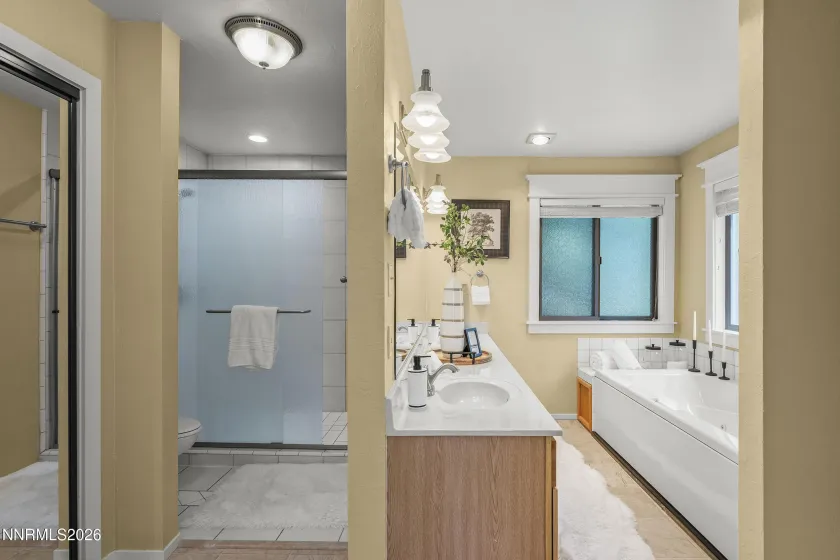 1008 Galaxy, Incline Village, Nevada 89451, 4 Bedrooms Bedrooms, ,3 BathroomsBathrooms,Residential,Residential,Galaxy,0,260010280