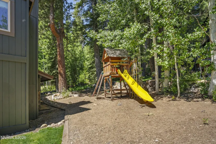 1008 Galaxy, Incline Village, Nevada 89451, 4 Bedrooms Bedrooms, ,3 BathroomsBathrooms,Residential,Residential,Galaxy,0,260010280