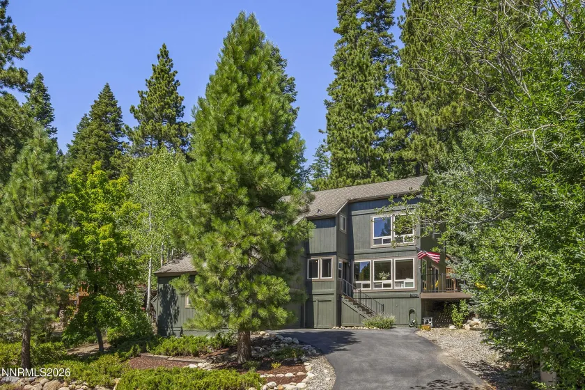 1008 Galaxy, Incline Village, Nevada 89451, 4 Bedrooms Bedrooms, ,3 BathroomsBathrooms,Residential,Residential,Galaxy,0,260010280