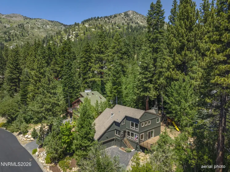 1008 Galaxy, Incline Village, Nevada 89451, 4 Bedrooms Bedrooms, ,3 BathroomsBathrooms,Residential,Residential,Galaxy,0,260010280