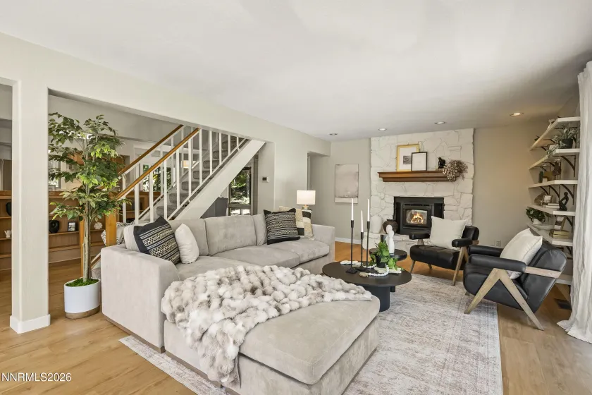 1008 Galaxy, Incline Village, Nevada 89451, 4 Bedrooms Bedrooms, ,3 BathroomsBathrooms,Residential,Residential,Galaxy,0,260010280