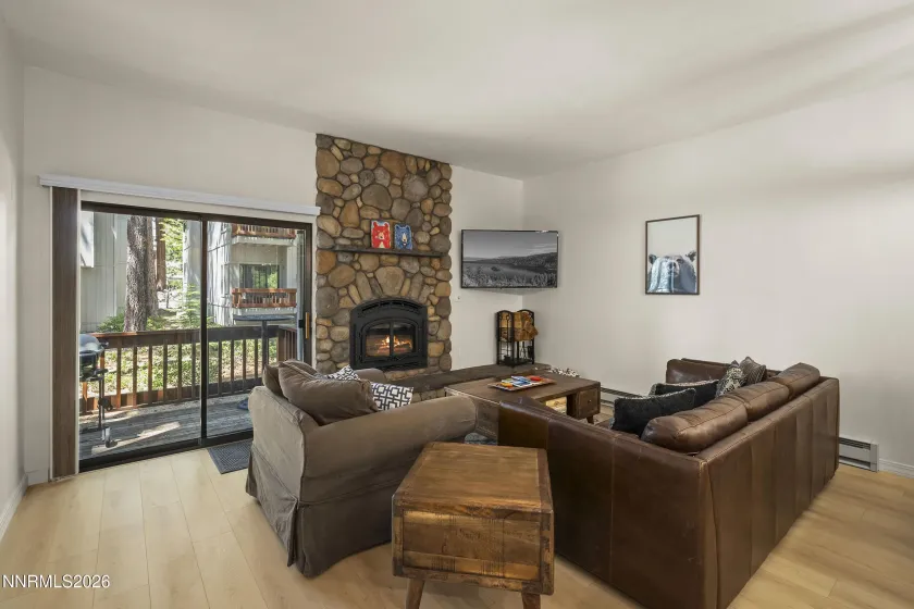 807 Alder, Incline Village, Nevada 89451, 2 Bedrooms Bedrooms, ,2 BathroomsBathrooms,Residential,Residential,Alder,0,260010281