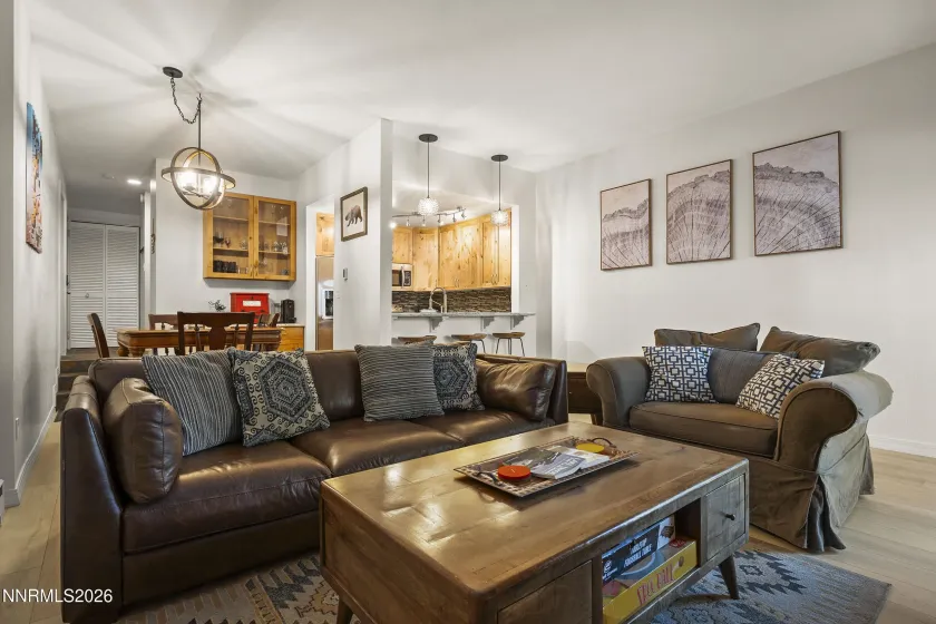 807 Alder, Incline Village, Nevada 89451, 2 Bedrooms Bedrooms, ,2 BathroomsBathrooms,Residential,Residential,Alder,0,260010281