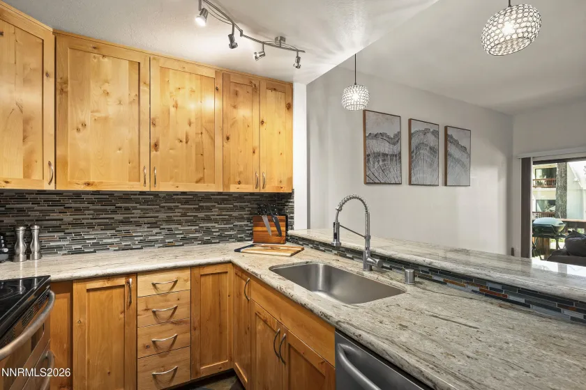 807 Alder, Incline Village, Nevada 89451, 2 Bedrooms Bedrooms, ,2 BathroomsBathrooms,Residential,Residential,Alder,0,260010281