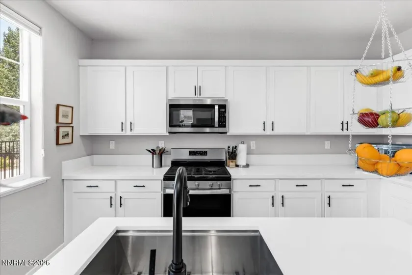 326 Cattail, Gardnerville, Nevada 89410, 3 Bedrooms Bedrooms, ,3 BathroomsBathrooms,Residential,Residential,Cattail,0,260010286